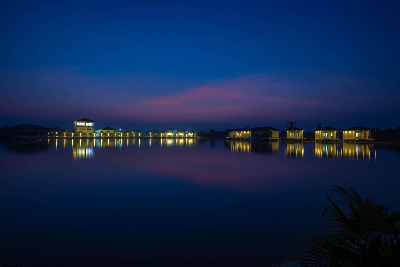 Lumbini Palace Resort Luaran gambar