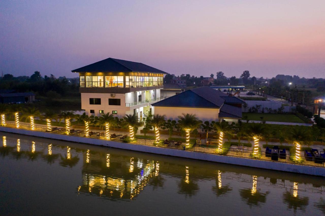 Lumbini Palace Resort Luaran gambar